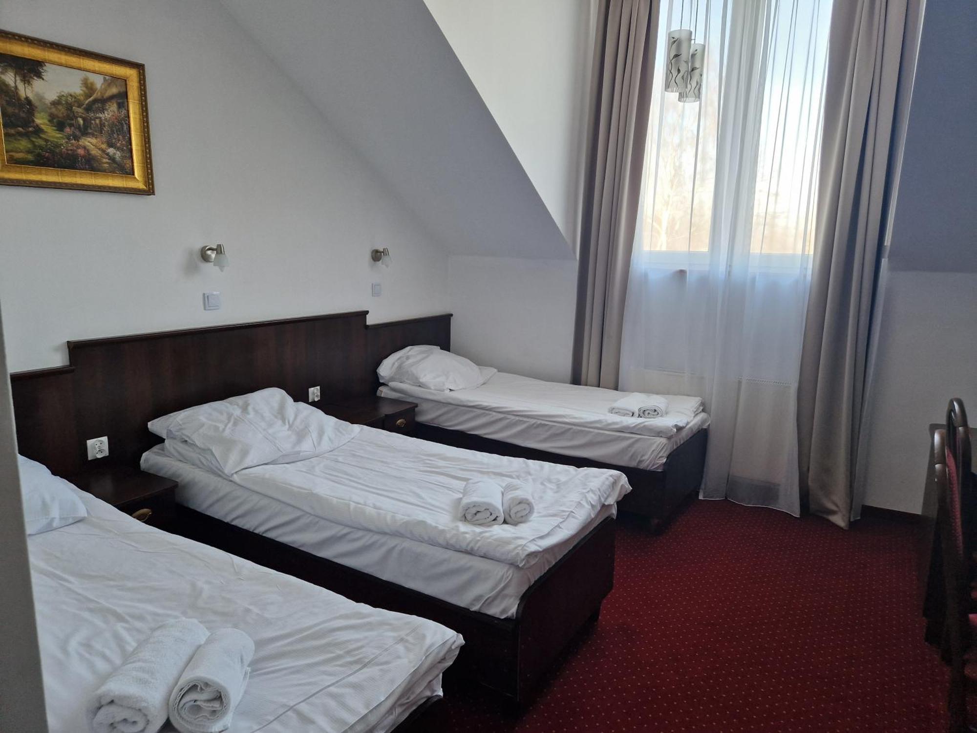 Korona Palace Leznica Wielka Bagian luar foto