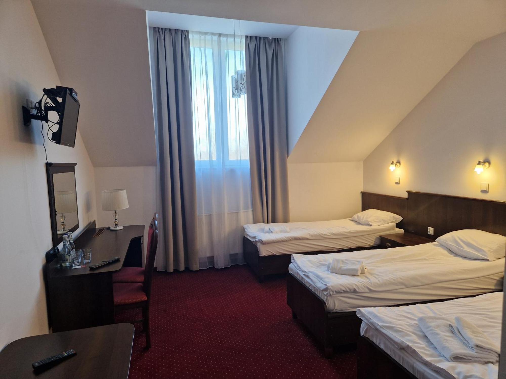 Korona Palace Leznica Wielka Bagian luar foto