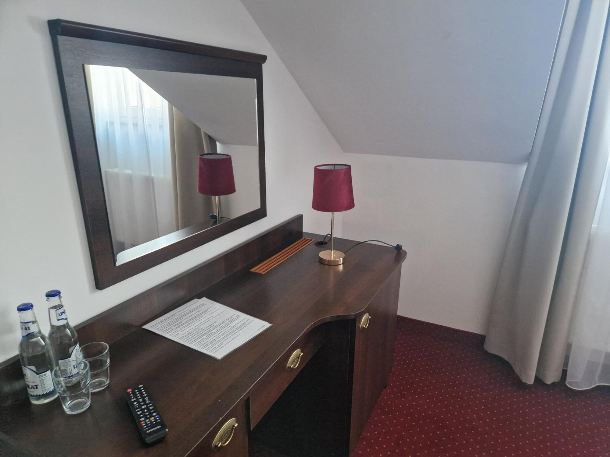 Korona Palace Leznica Wielka Bagian luar foto