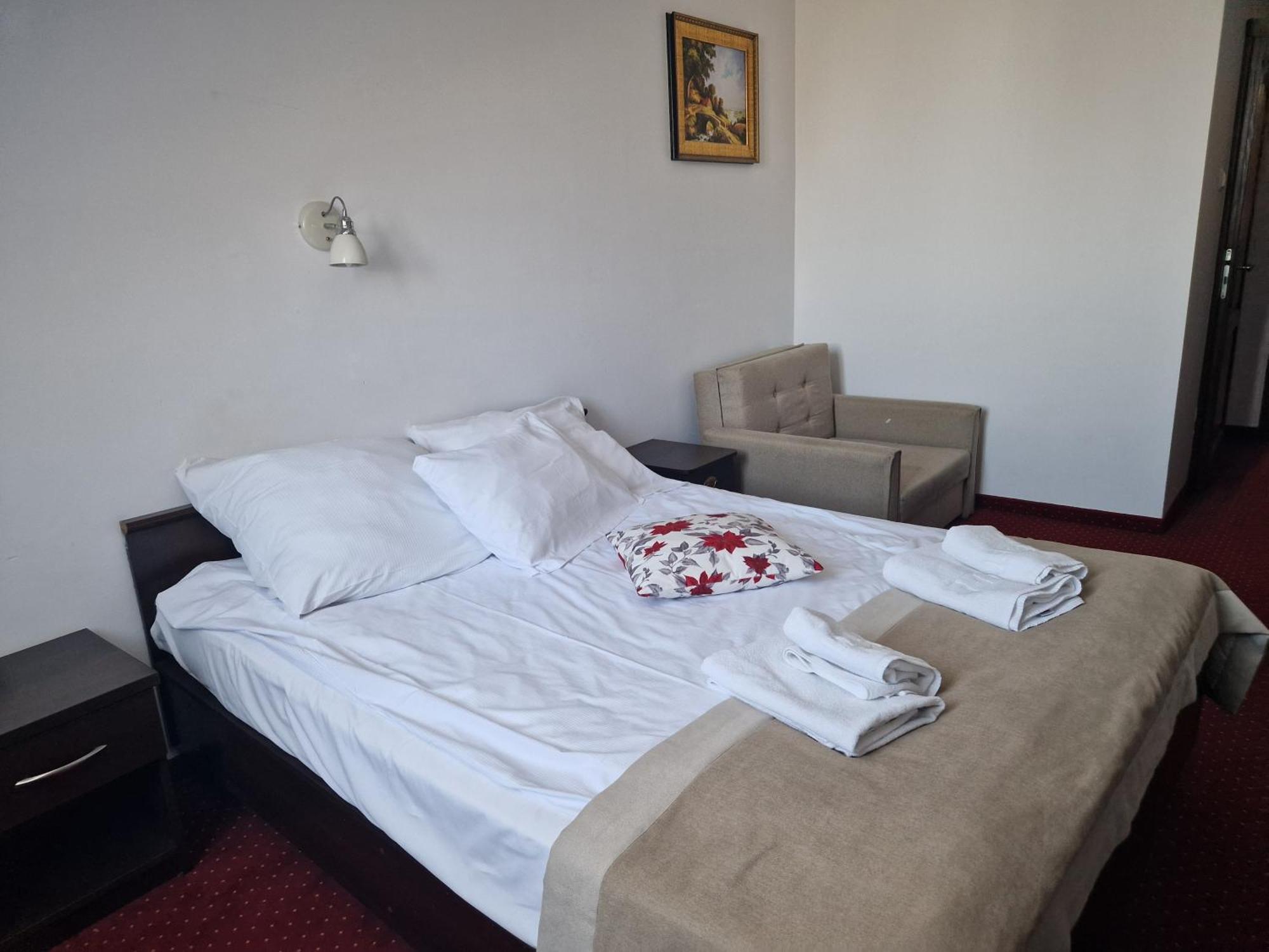 Korona Palace Leznica Wielka Bagian luar foto